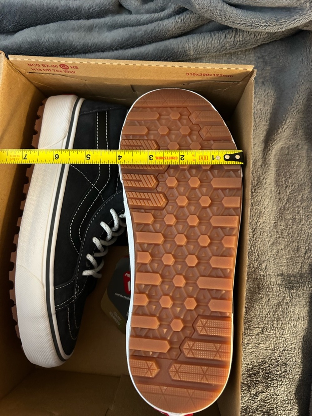 Vans Sk8-Hi MTE 1 Plaid Grey/White Women Size 8.5, Men Size 7 - Picture 15 of 15